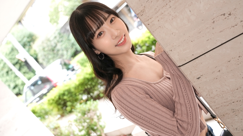 高級ホテル勤務の癒し系美女・はるかさん。清楚かつ長身な見た目とは裏腹にエッチなことに興味一杯な隠れ淫乱娘でした。【初撮り】ネットでAV応募→…（パッケージ画像）